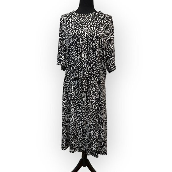 Great looks Dresses & Skirts - Great Looks dress